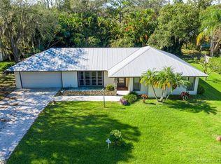 6864 SW Cinnamon Ct, Stuart, FL 34997