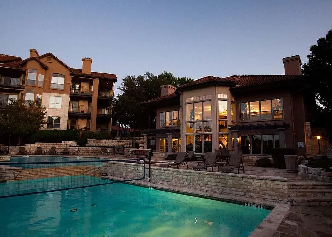 Building Photo - 6000 Shepherd Mountain Cv #404