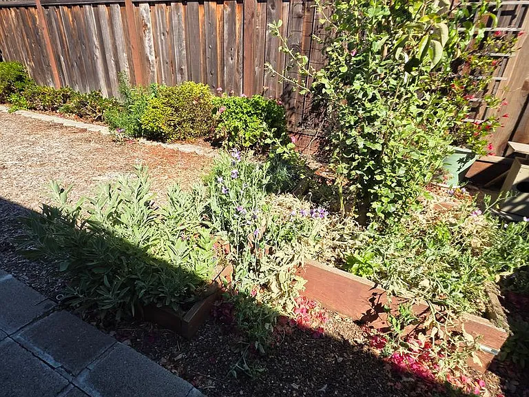 4001 Roland Dr — Photo 28