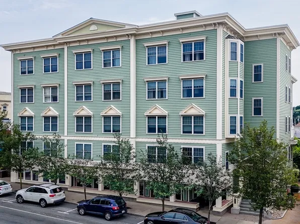 426 Main St Unit 407, Stoneham, MA 02180