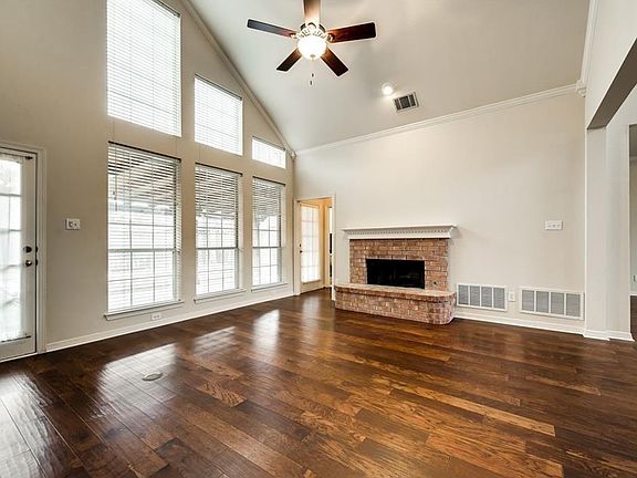 2nd image of 2621 Pine Springs Dr