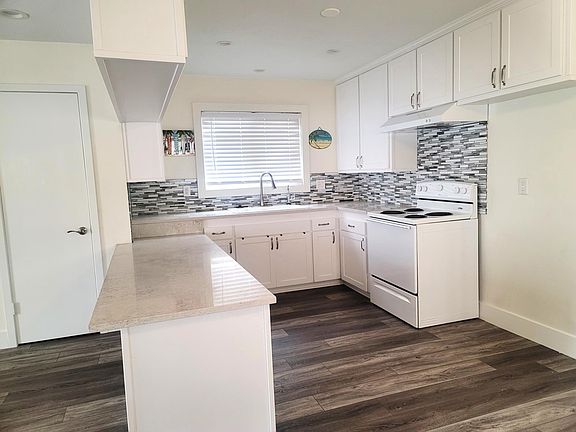 3rd image of 245 17th St APT A