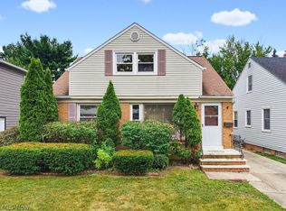4154 Stonehaven Rd, South Euclid, OH 44121