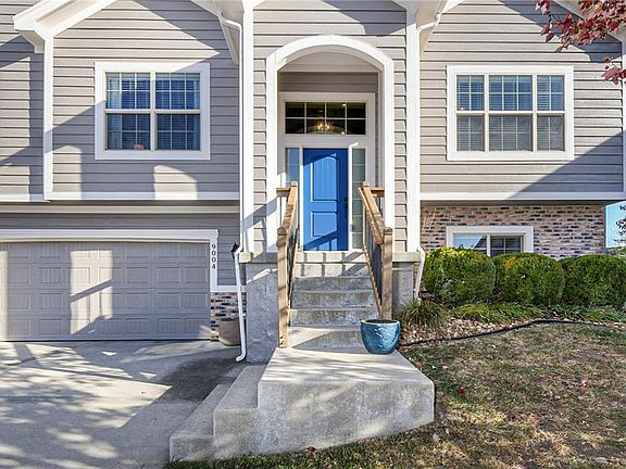 4th image of 9004 SW 9th Terrace Ct