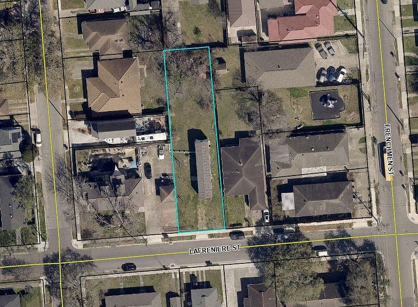 1st image of 2111 Lafreniere St