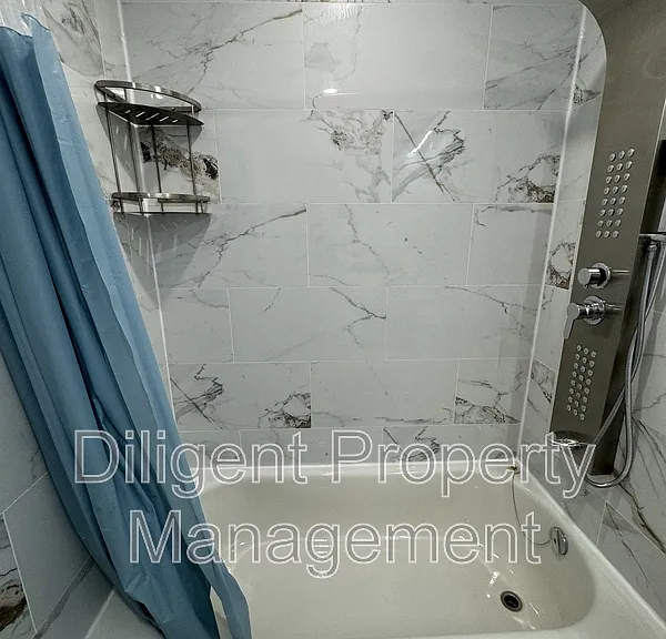 219 Stewart St #PROPERTY — Photo 8