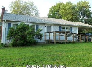 99 Brett Ln, Enfield, CT 06082