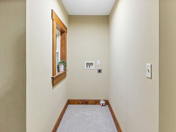 5th image of 1213 Morton St