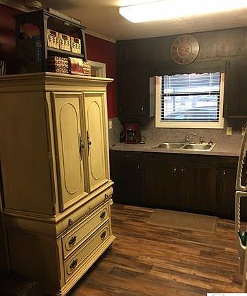 4th image of 162 Bear Dr