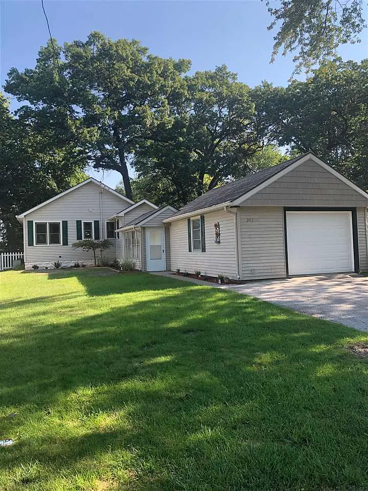 347 Richards Rd photo 1