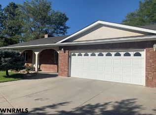 918 Mockingbird Dr, Scottsbluff, NE 69361