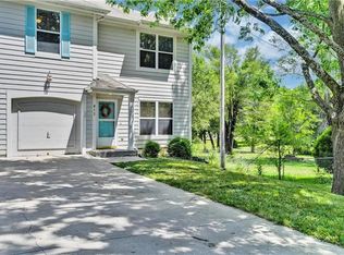 812 N Pine St, Olathe, KS 66061