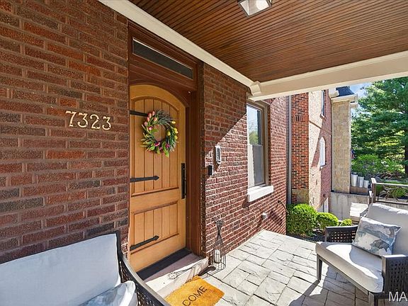 3rd image of 7323 Stanford Ave