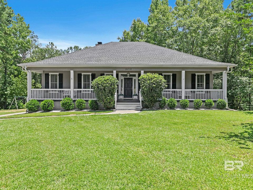 1st image of 35719 Delvan Ln