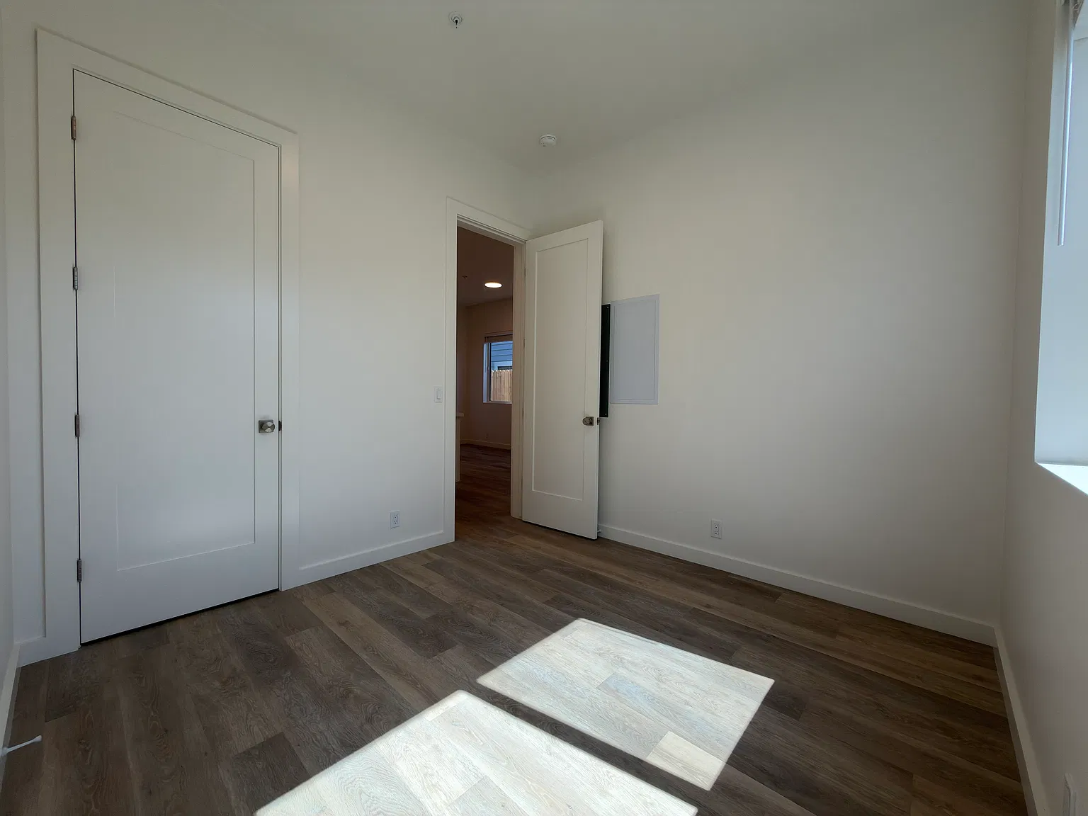2 bed, $3,500 — Photo 3