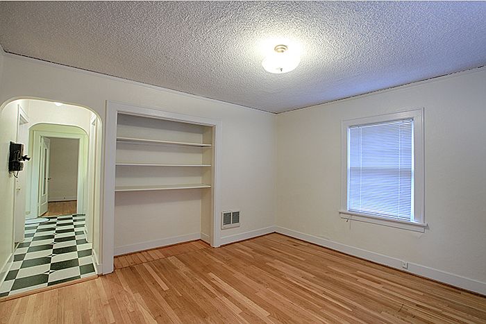 1st image of 1430 SE 14th Ave #4f4ba3c6f