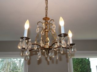 2 Sherri Ln, Middletown, RI 02842