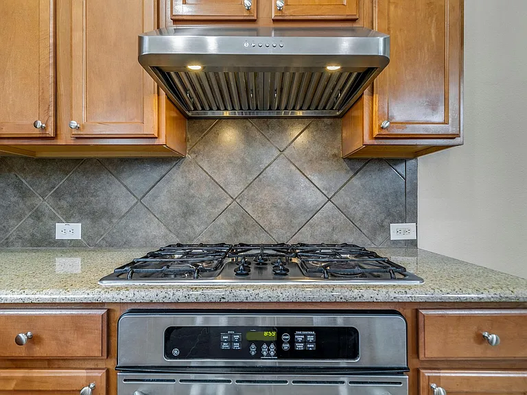 11570 Beeville Dr — Photo 29