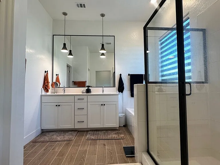 3803 N Santa Fe St — Photo 10