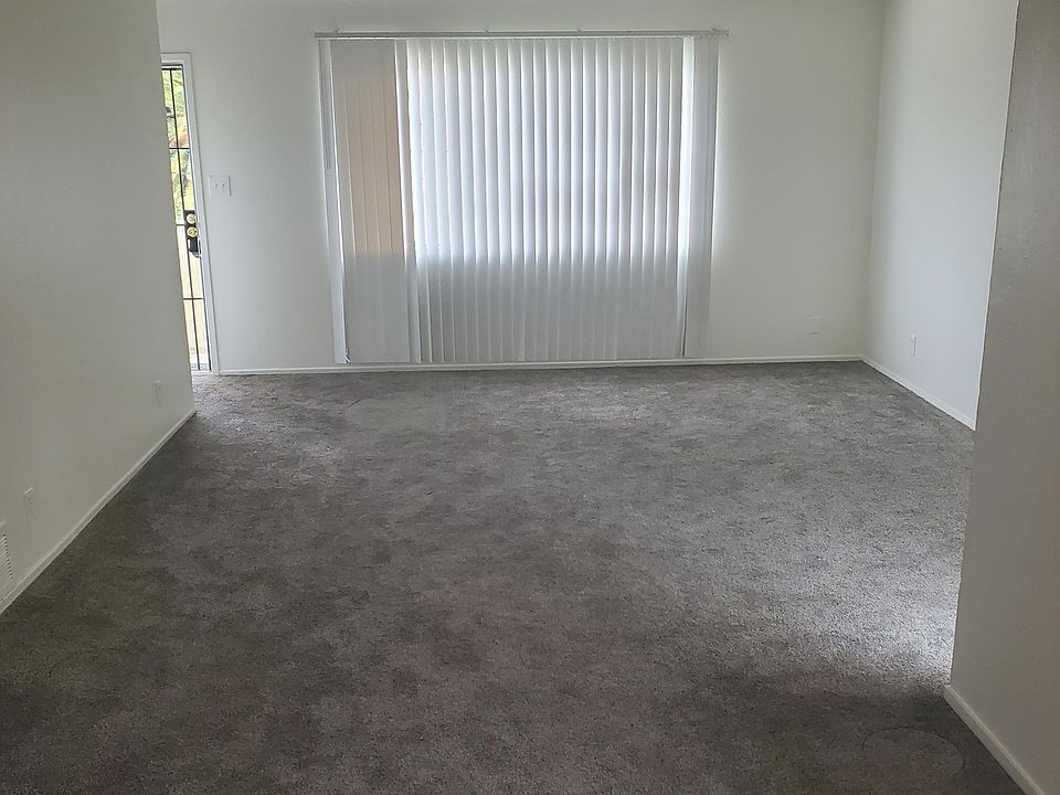 1st image of 127 Denton Ct #B