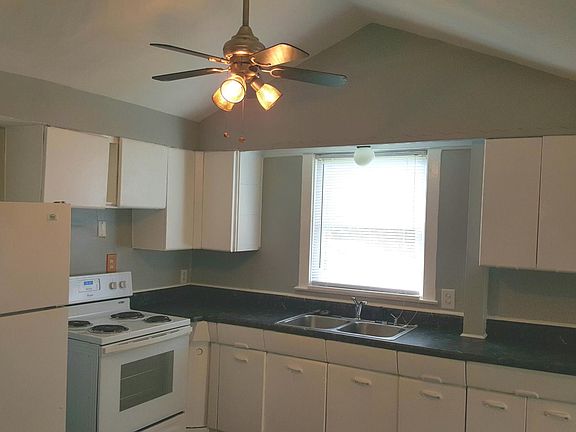 5th image of 467 E Hinman Ave