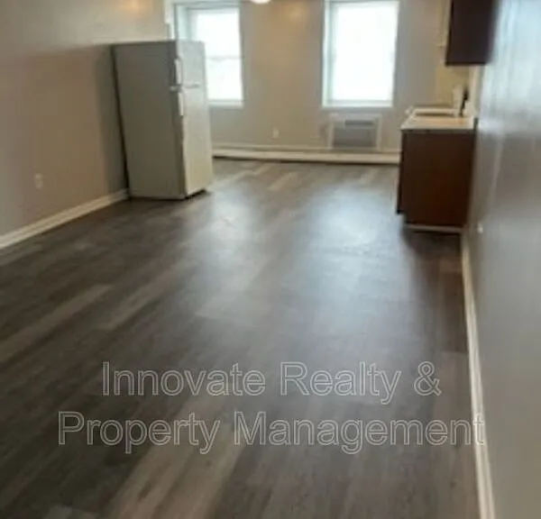 29 E Logan Ave #11 — Photo 11