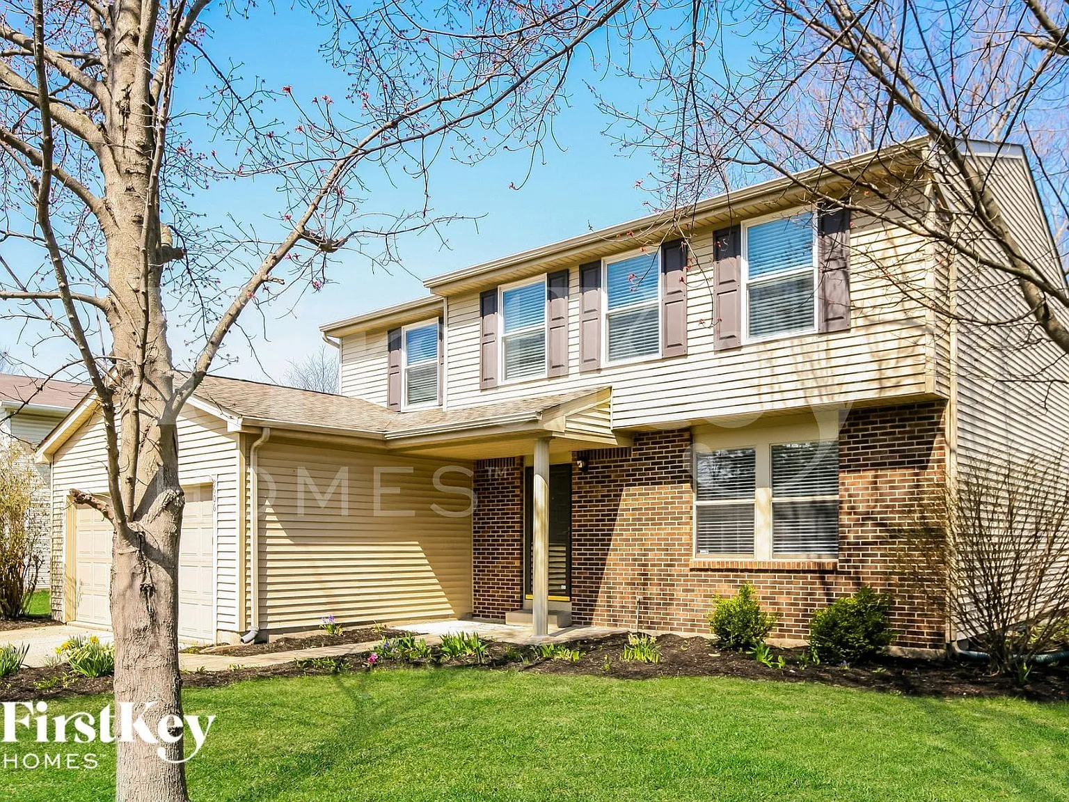 4 bed, 2.5 bath, 1968 sqft, $2,465 — Photo 2
