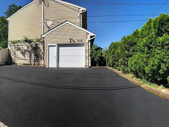 3 Car Driveway 