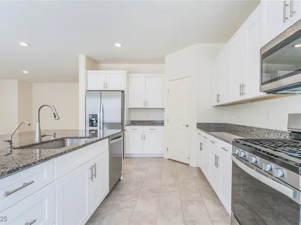 7654 Duran Harbor Ln, North Las Vegas, NV 89084
