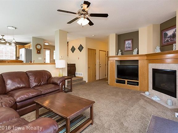 4th image of 15419 Aurora Ave