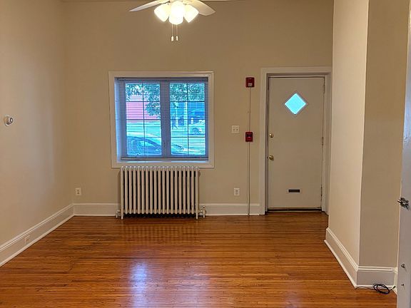 5th image of 429 E Girard Ave Floor 1
