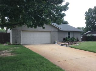 1605 S 155th Ave W, Sand Springs, OK 74063