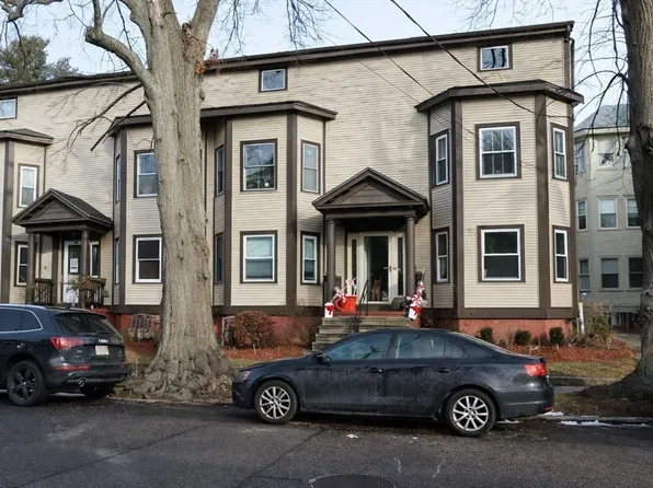 528 Cherry St #C3, Fall River, MA 02720