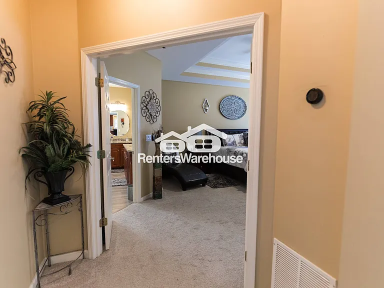 1900 Enfield Ct — Photo 21