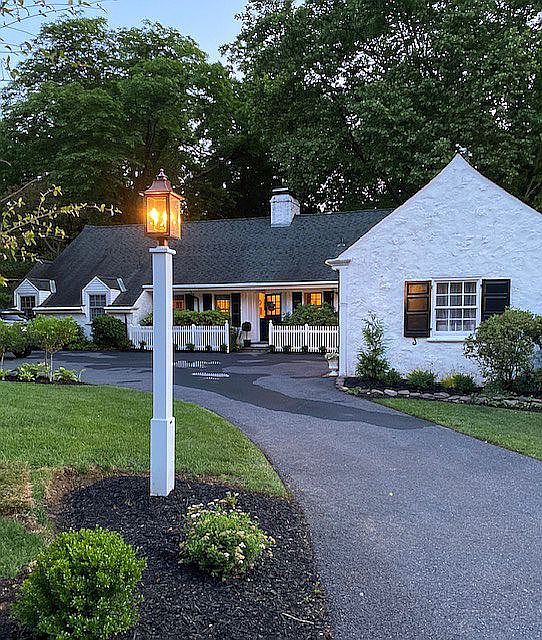 1st image of 275 Moreland Ave