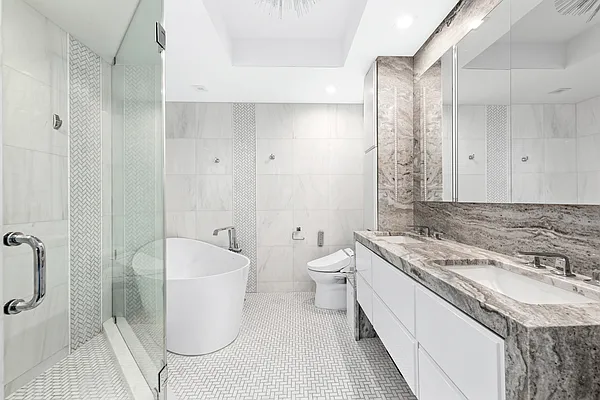 Sold by Compass | media 22