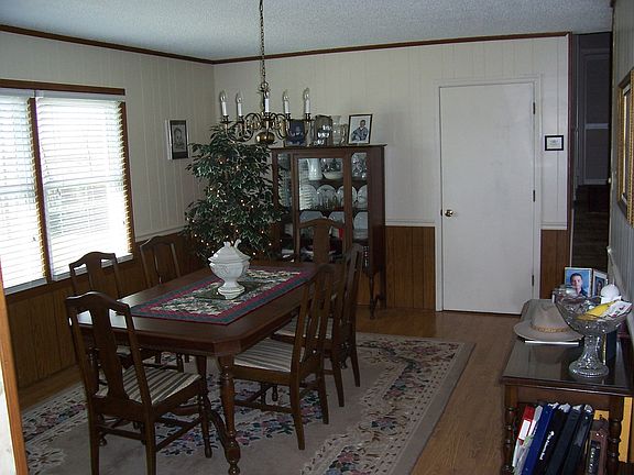 5th image of 163 Douglas Heights Dr
