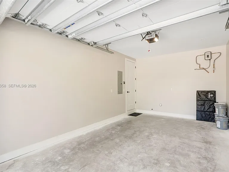 701 SW 17th St — Photo 78