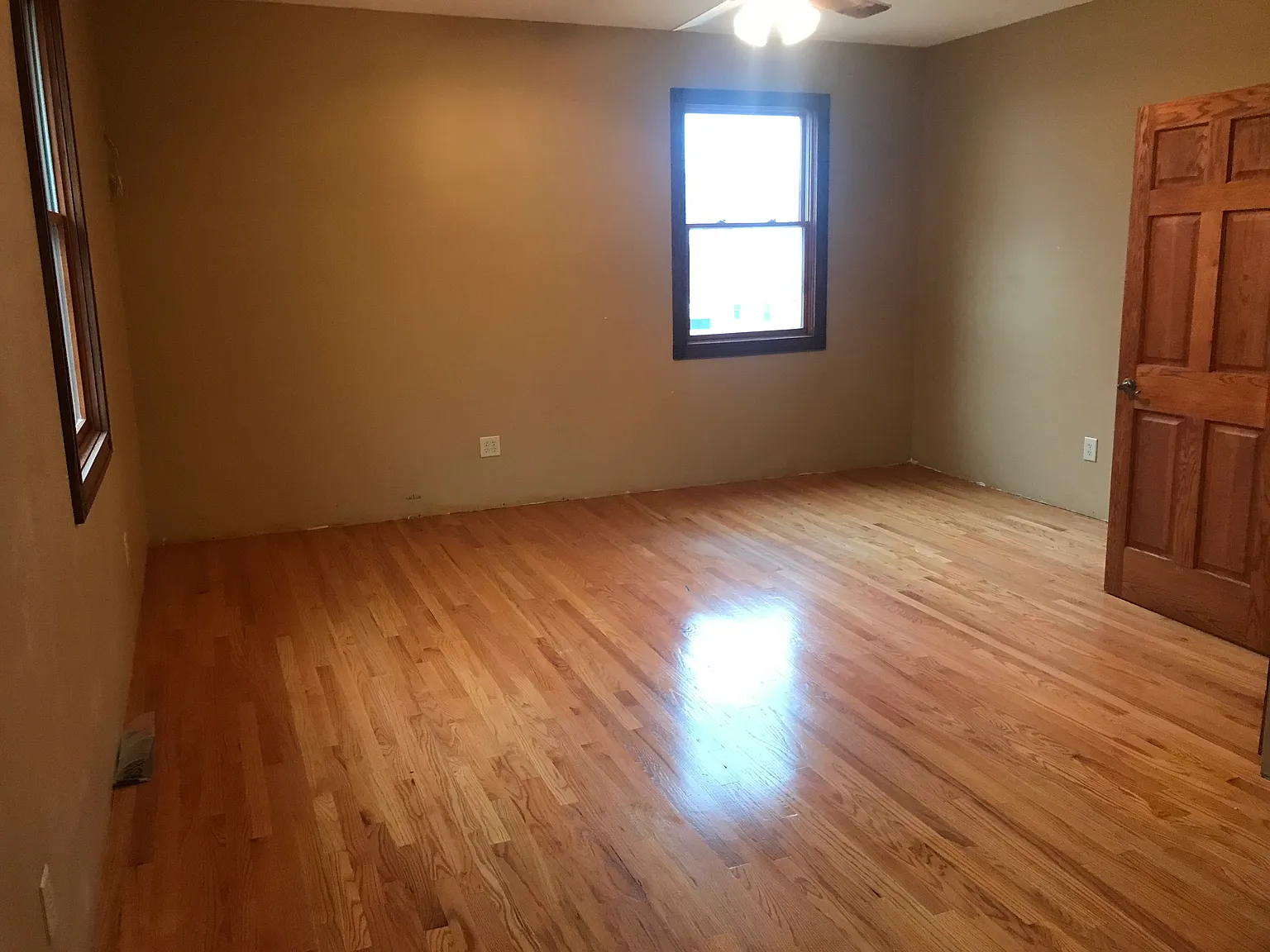 3 bed, 1972 sqft, $1,700 — Photo 4