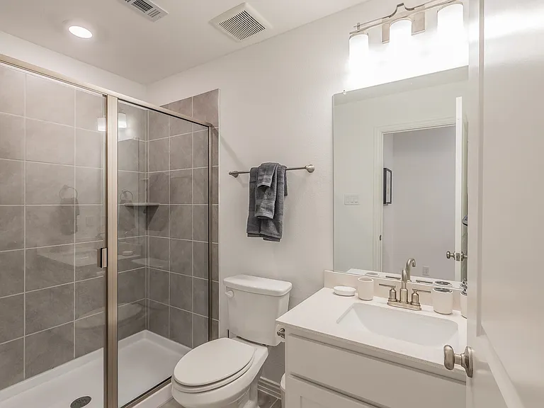 7535 Millingston Rd — Photo 28
