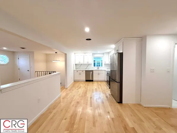 9 Dwight St #2, Watertown, MA 02472