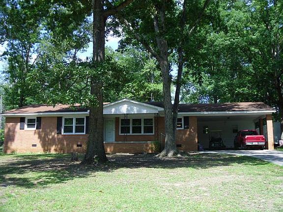 3rd image of 135 Cherokee Dr