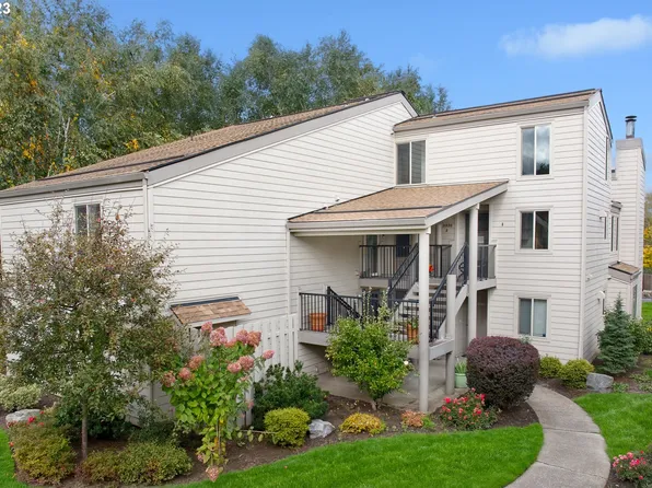 9926 SW Trapper Ter, Beaverton, OR 97008