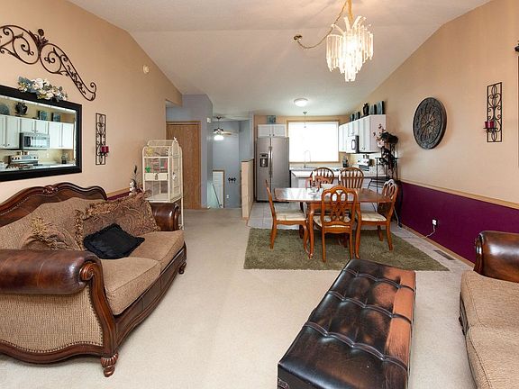 5th image of 1820 Huntington Ln
