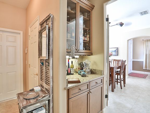 4th image of 3920 Sunnywood Cir