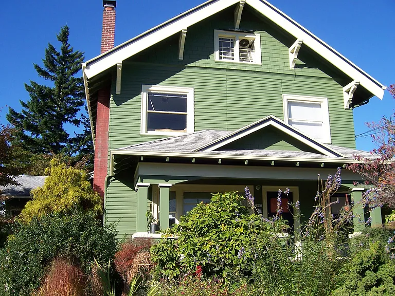 2803 NE 59th Ave — Photo 1