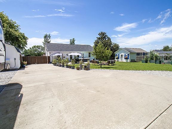 5th image of 3928 Hearthstone Dr