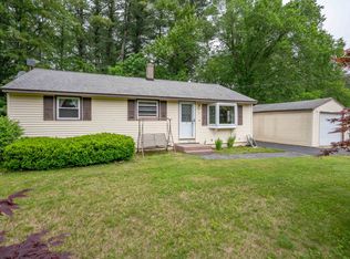 7 Fairway Dr, Merrimack, NH 03054