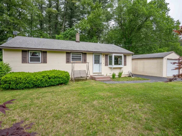 7 Fairway Drive, Merrimack, NH 03054