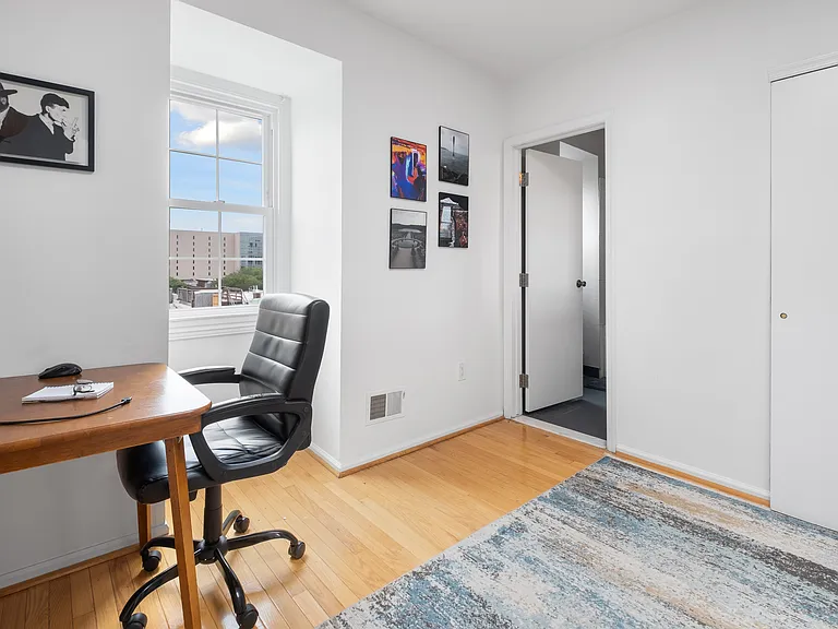 2103 Green St #3F — Photo 27